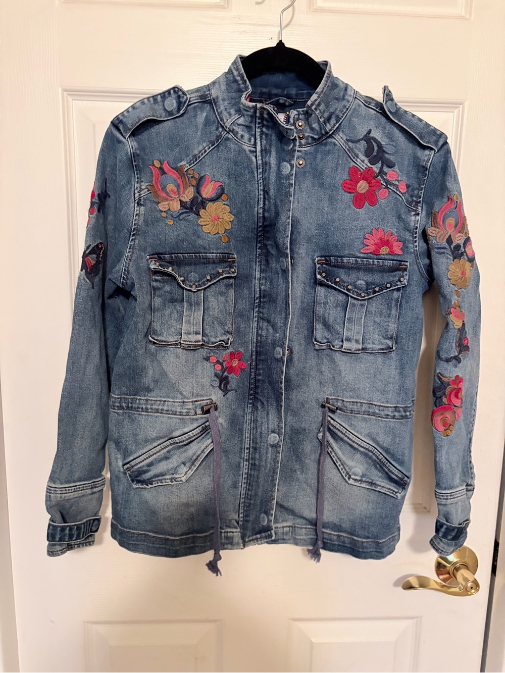 Embroidered Floral Denim Jacket - Blue